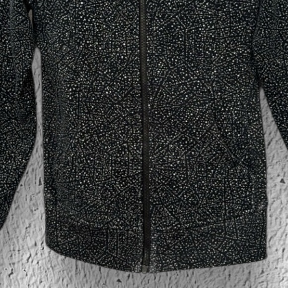 Lululemon Scuba Hoodie - Picture 4 of 13